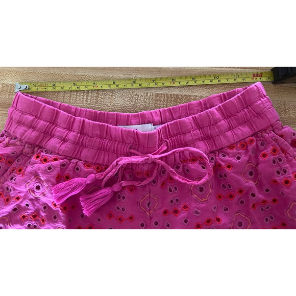 Vineyard Vines Pink Shorts - Picture 5 of 5